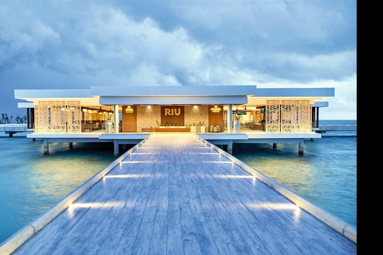 Riu Atoll Hotel Kudahuvadhoo Екстериор снимка